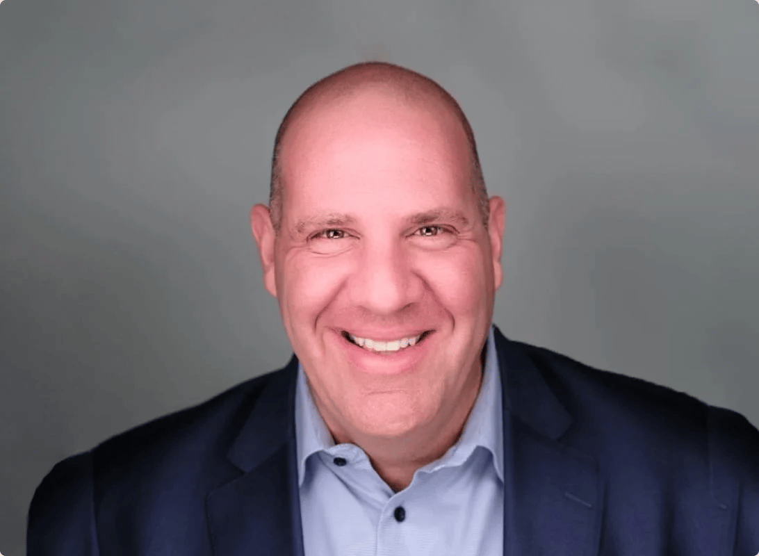 Grant Bourzikas - Foto